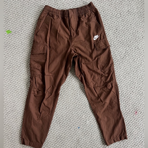 Nike Pants - Nike Brown Cargo Pants with White Logo size medium baggy fit